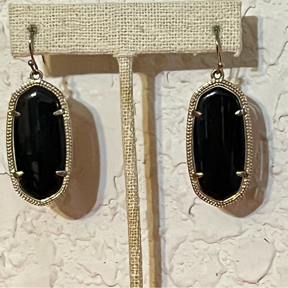 Kindra Scott 2 side earrings - Picture 1 of 5